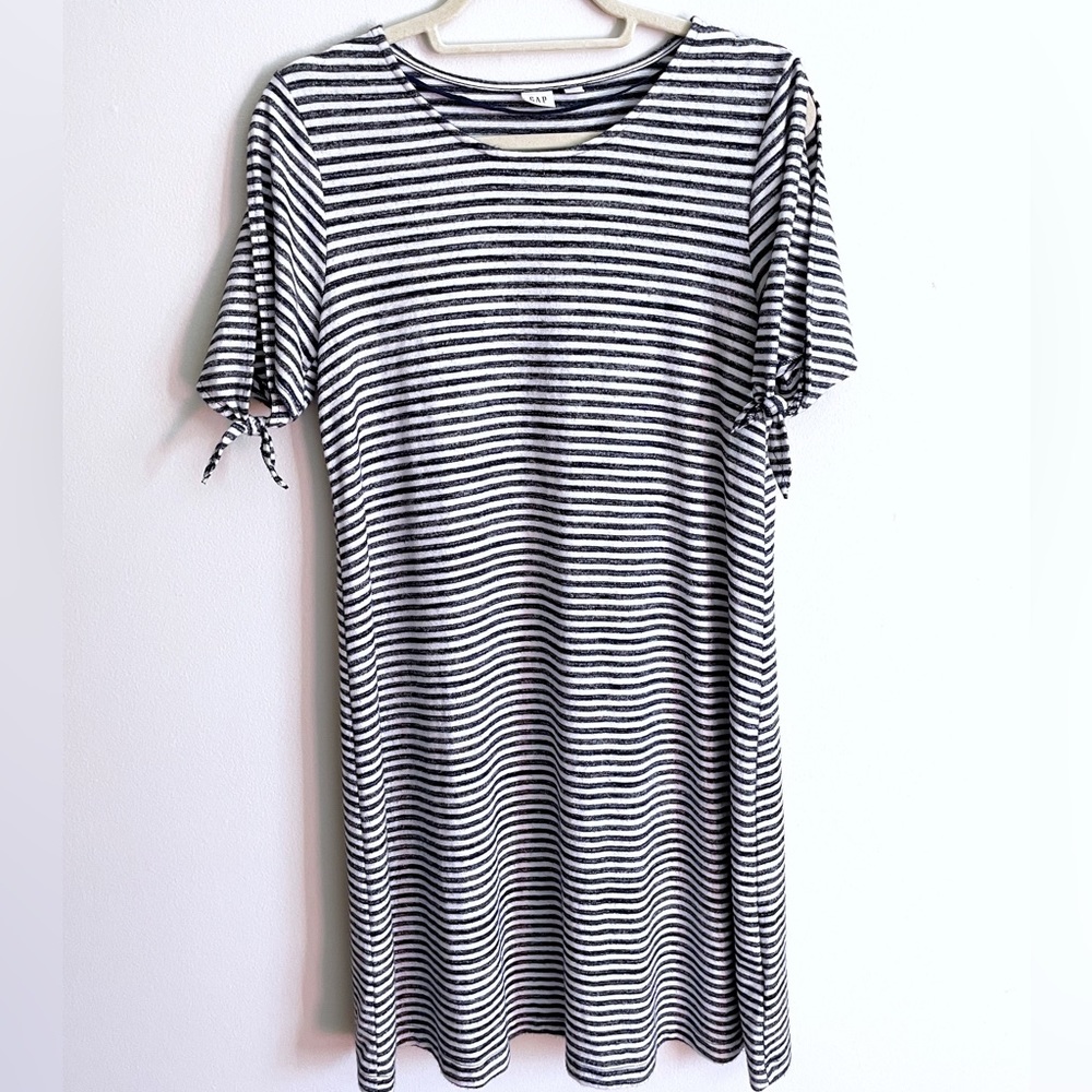 Soft Knit A-Line Flare Dress with Short Split Sleeves